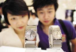 国产小情侣,甜蜜爱情故事演绎青春风采